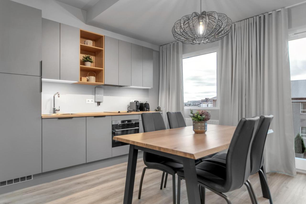 B 18-20 Apartments Reykjavik Exterior photo